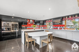 Photo 19- click for photo gallery